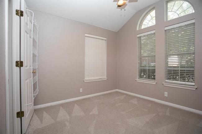 Building Photo - 16910 Tortoise St
