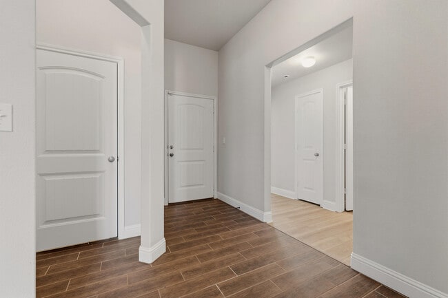 Building Photo - 13810 Avenue W