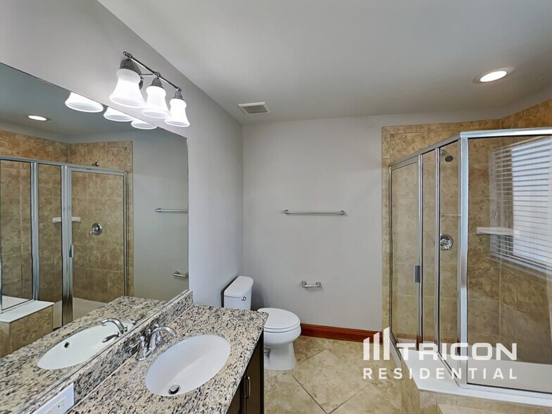 Building Photo - 9228 Mountain Magnolia Dr