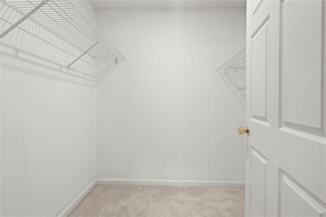 Building Photo - 164 Oxbo Rd