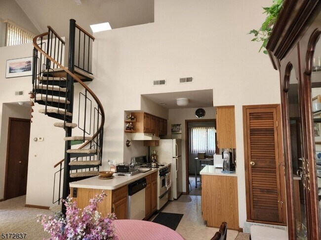 Building Photo - 8 Acapulco Princess
