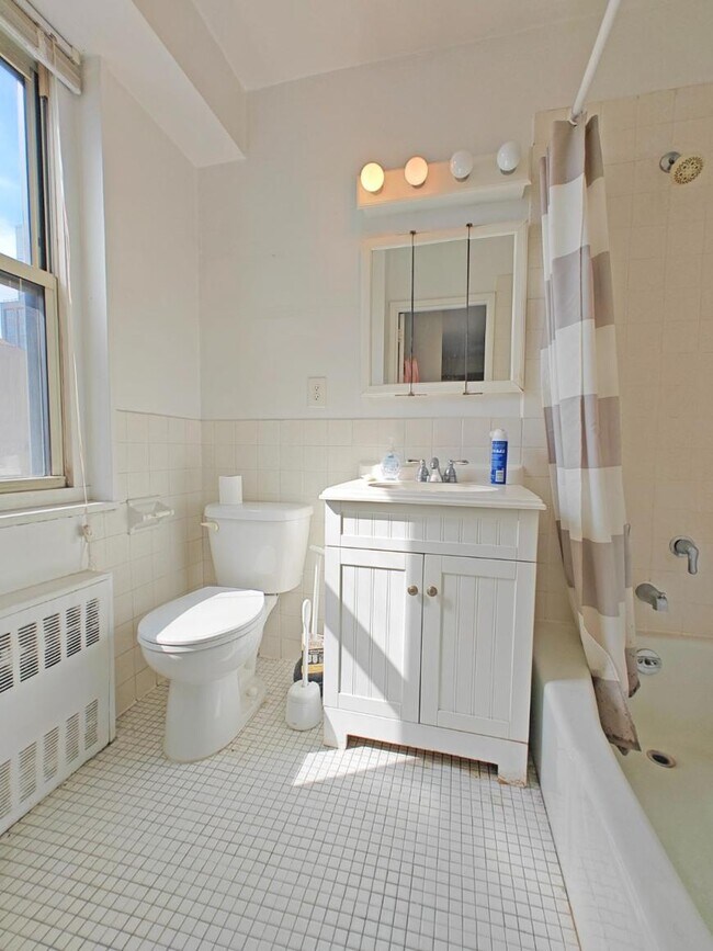 Building Photo - 0 bedroom in NEW YORK NY 10022