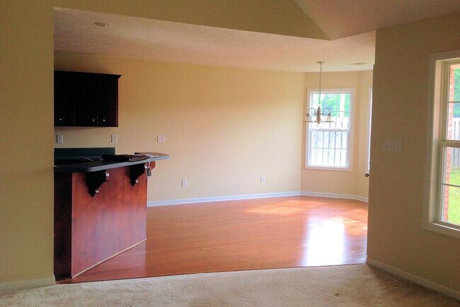 Building Photo - 220 Ansley Way