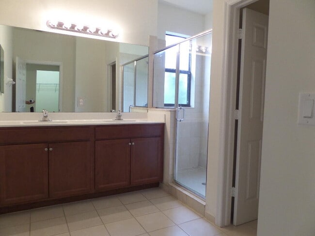 Building Photo - 9328 W 33rd Way