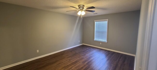 Building Photo - 2017 Summer Valley Way