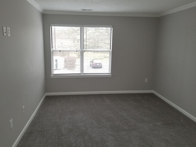 Building Photo - 2603 Camelback Ln