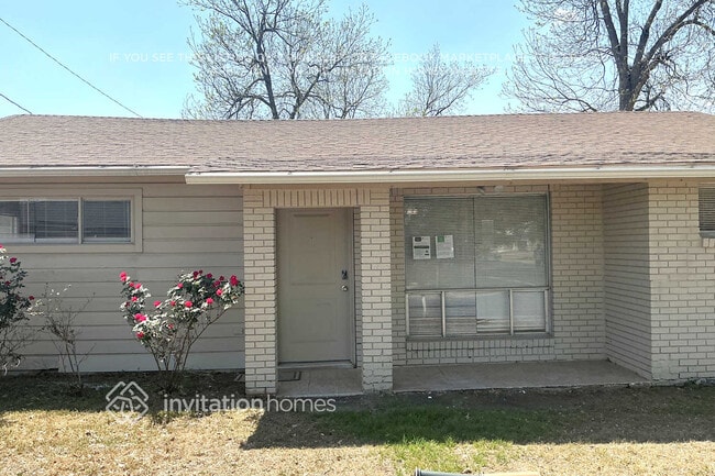 Building Photo - 221 Ellis St