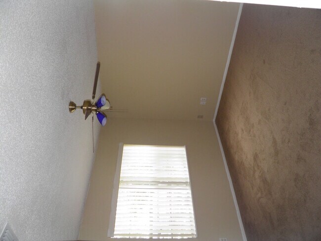 Building Photo - Single Family Home in Kissimmee