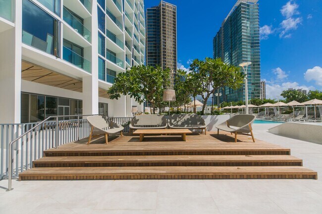 Building Photo - KOULA 2b2b1pkg Ready to Move In!