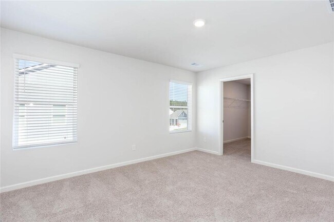 Building Photo - 77 Grv Spgs Ct