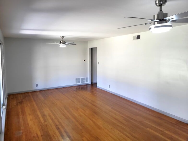 Building Photo - 4203 Preston Dr