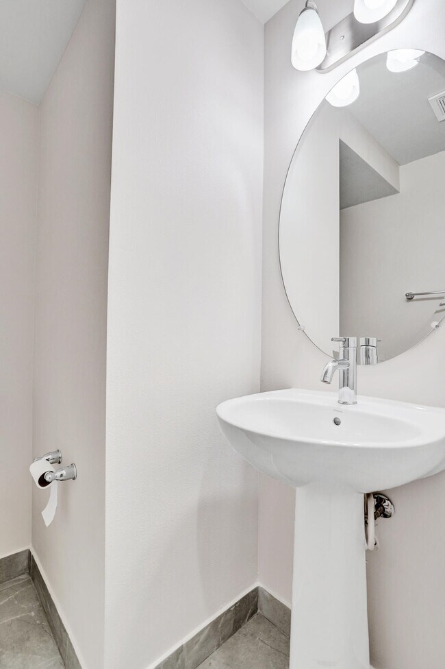 Building Photo - 4926 NW 48th Terrace