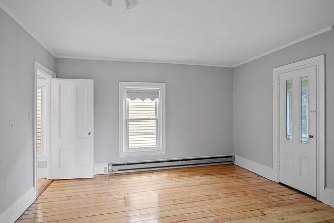 Building Photo - 42 Highland St