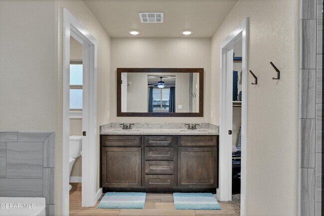 Building Photo - 14953 Willie Worsley Ave