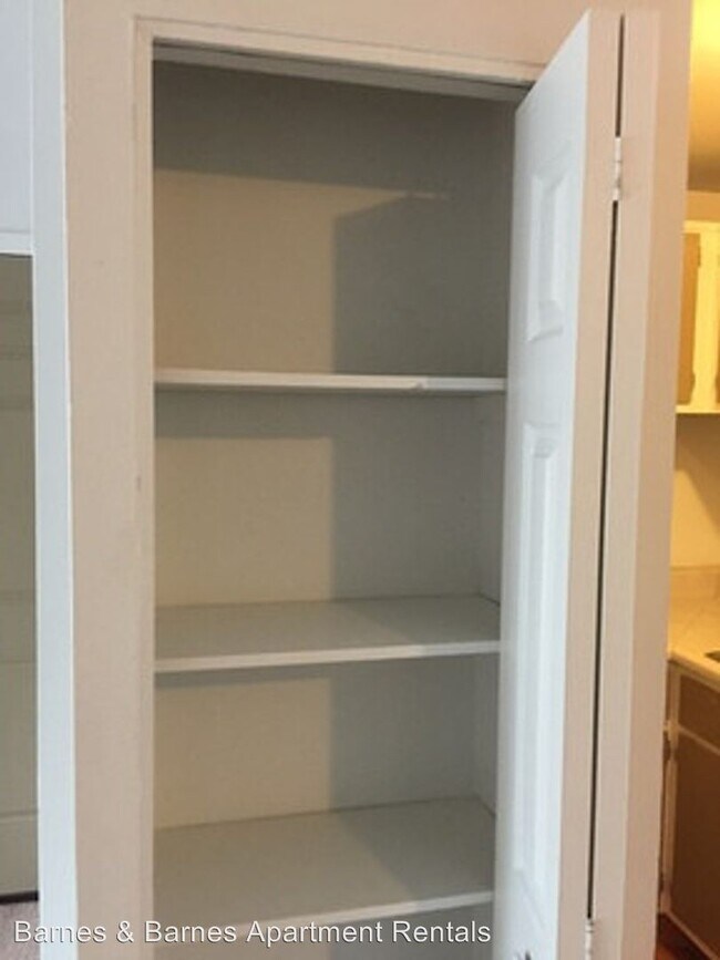 Building Photo - 760 Jenness St