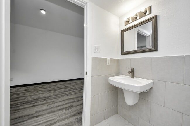 Building Photo - 18716 Centro Main St