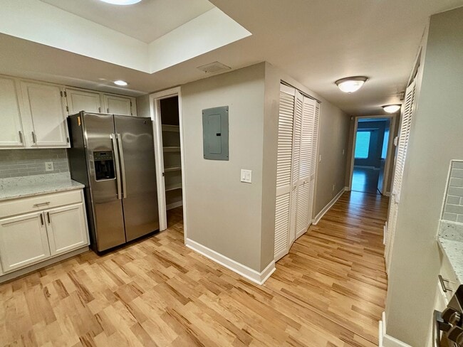 Building Photo - 58 Rumson Ct