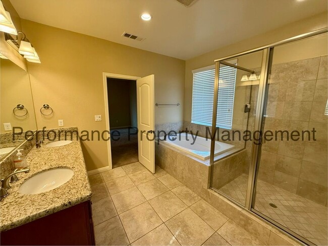 Building Photo - Stunning 4 Bed/3 Bath NW Bakersfield Home w/ Solar, RBP & $0 Deposit Option