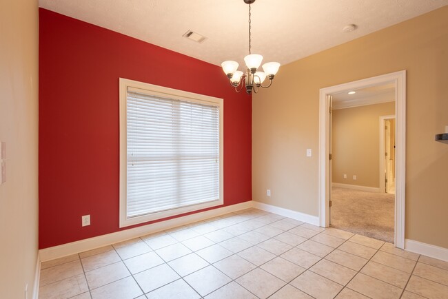 Building Photo - Shadow Bend Lane