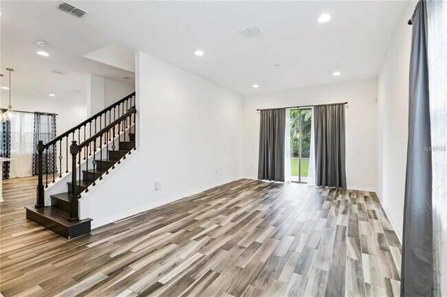 Building Photo - 10466 Siddington Dr
