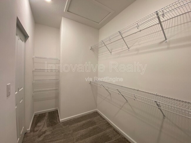 Building Photo - 9348 Tecumseh Dr