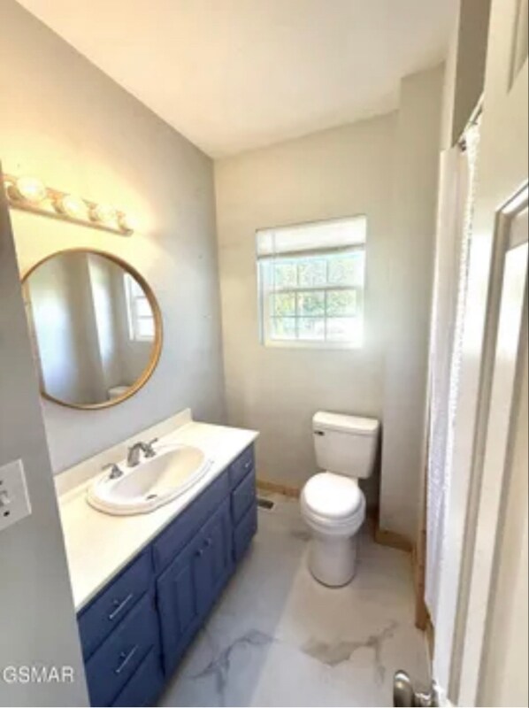 Building Photo - 275 Glascock St