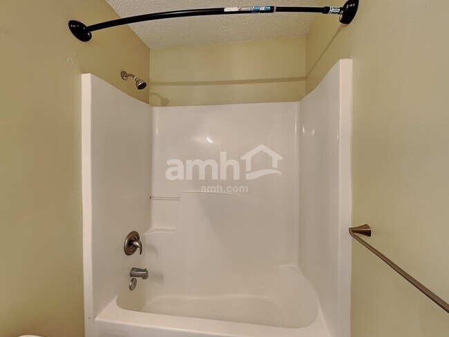 Building Photo - 3052 Teton Dr