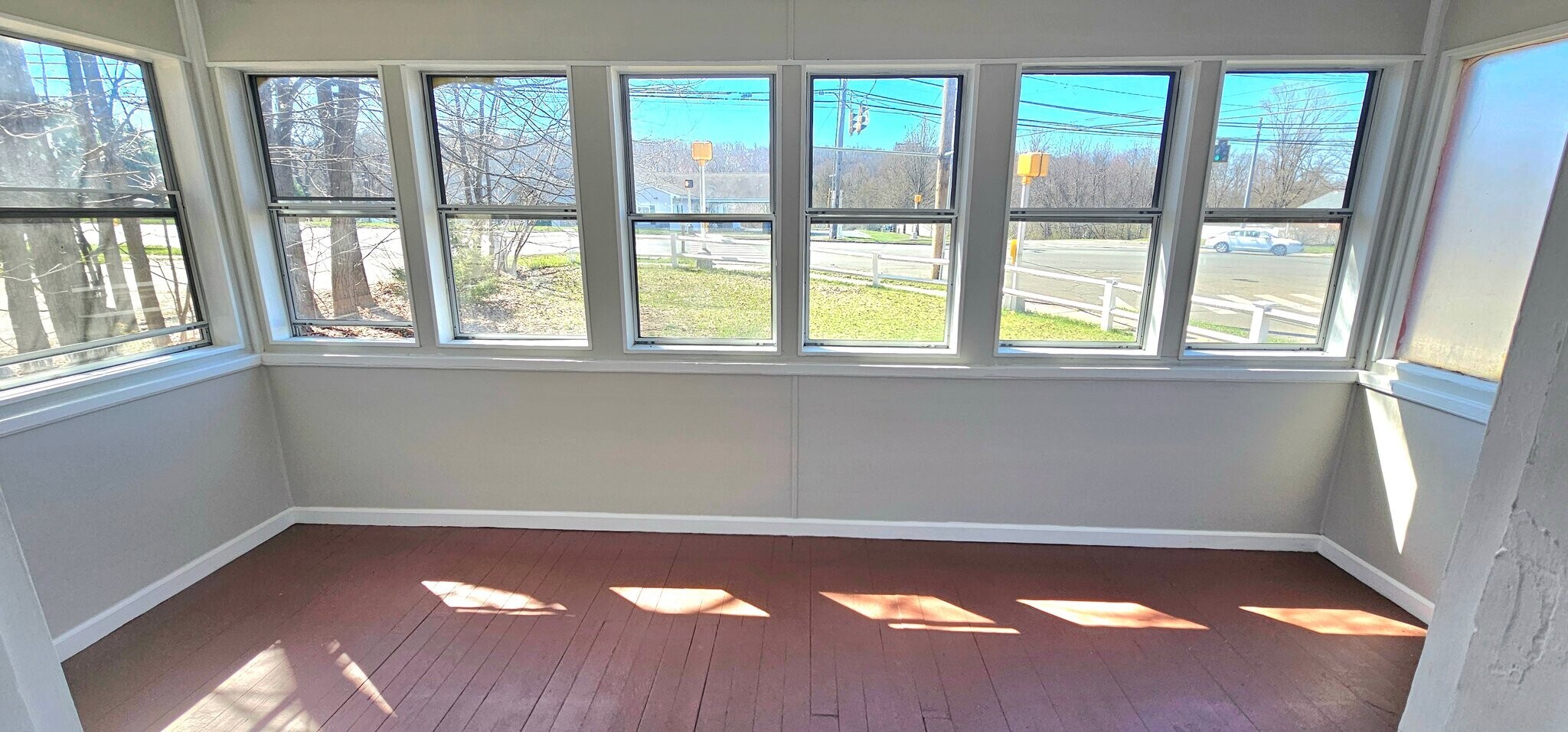 Building Photo - 235 Foxon Rd