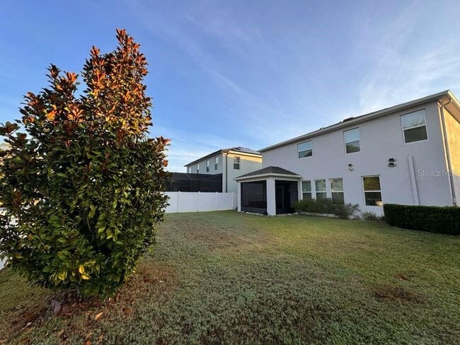 Building Photo - 10916 Honor Rd