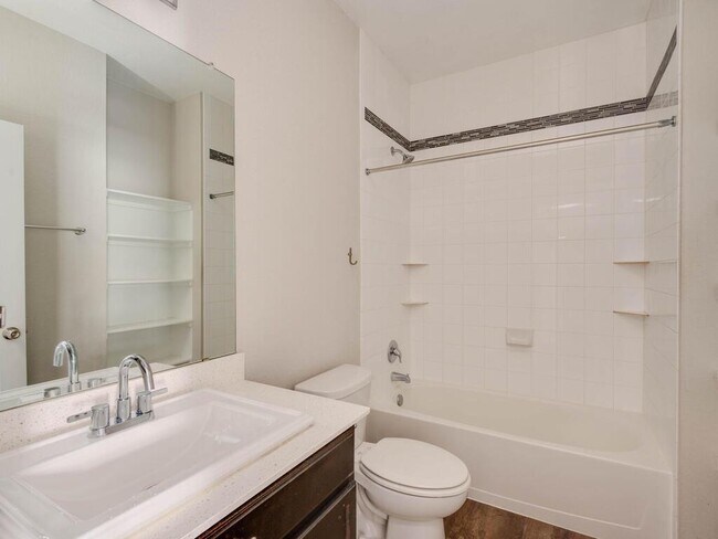 Building Photo - 688 Donegal Ln