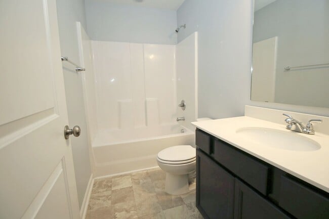 Building Photo - Craftsman Style 3BR 2.5BA for rent!