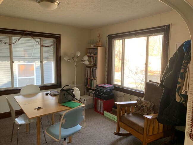 Building Photo - 2 Bed/2 Bath Home Just Minutes Away From Switchyard Park! - Available July 2026