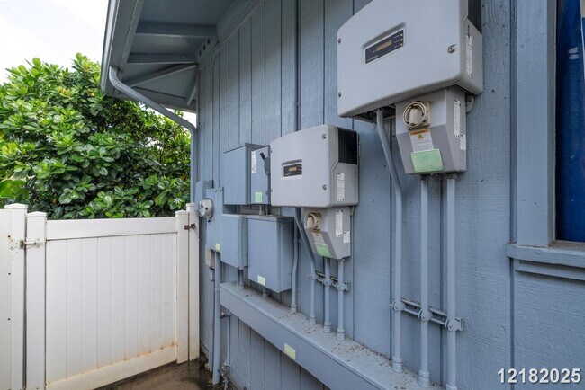 Building Photo - Spacious 4-Bedroom Home in Desirable Ewa Beach Neighborhood