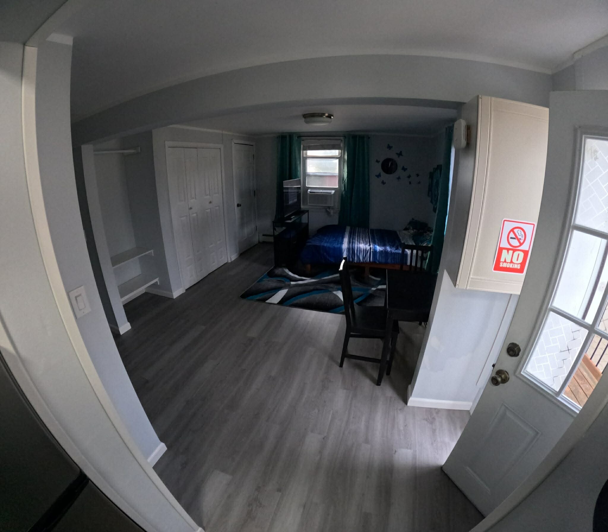 Building Photo - 723 Sharon Ave