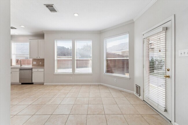 Building Photo - 12019 Costa Del Rey Ct