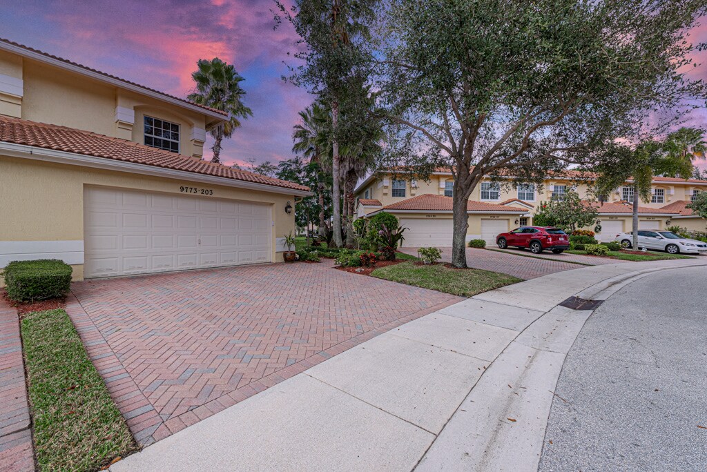 Building Photo - 9773 Bowline Dr