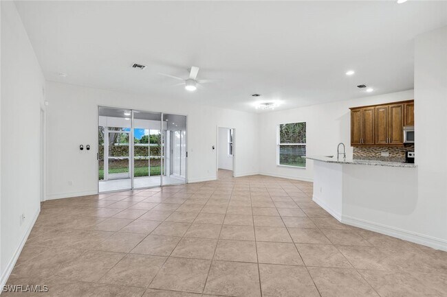 Building Photo - 238 Stanhope Cir