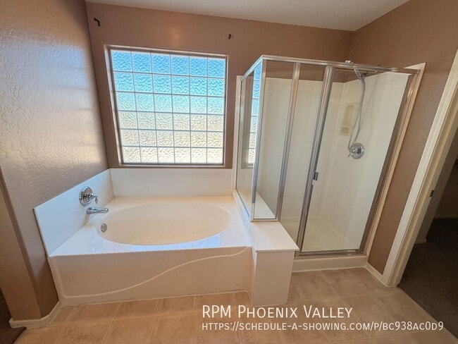 Building Photo - 17130 W Lundberg St