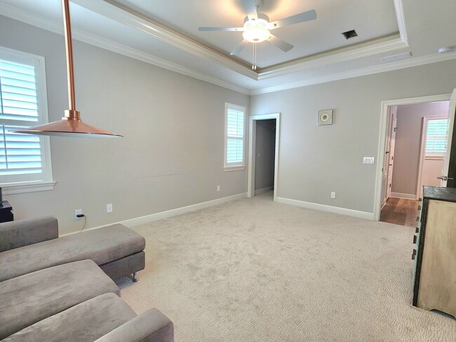 Building Photo - Stunning 2-story Home in the Coveted East Pensacola Heights!