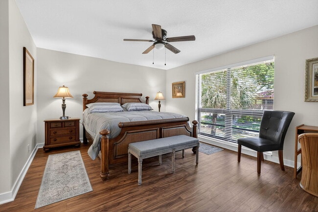 Building Photo - 368 Brackenwood Cir