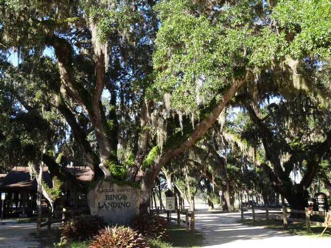 Building Photo - 62 Moody Dr