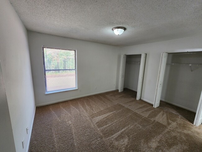 Building Photo - 6399 Baker Ct