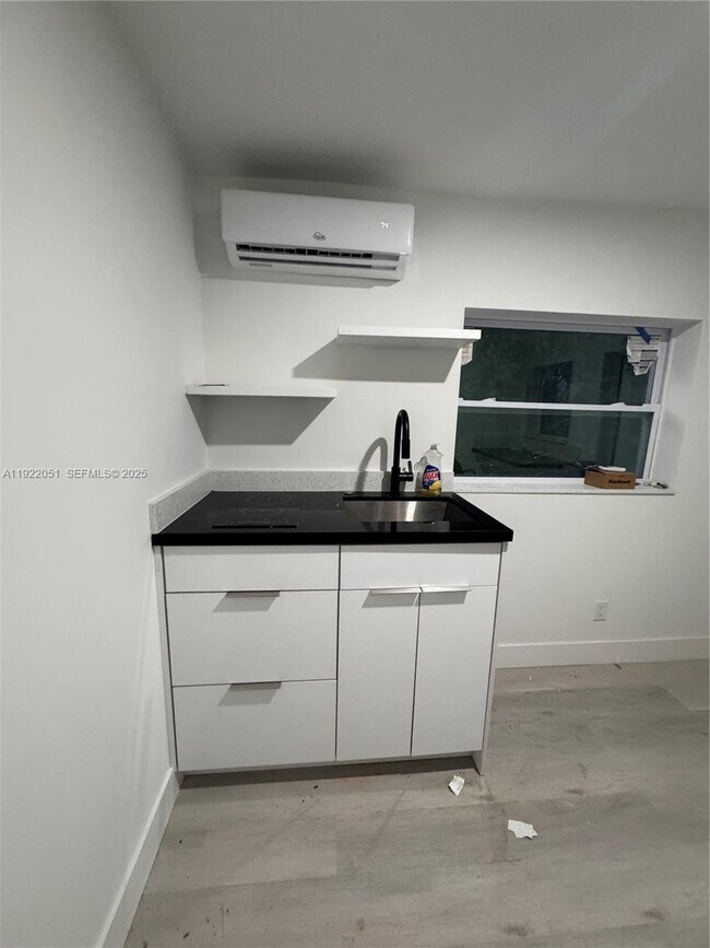 Building Photo - 2353 SW 11th Terrace