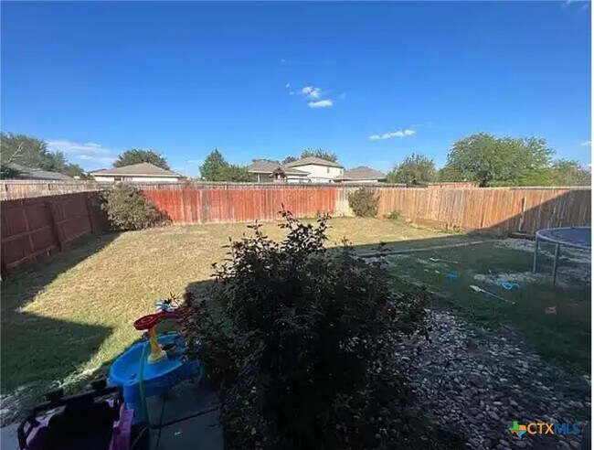 Building Photo - 248 Oak Creek Way