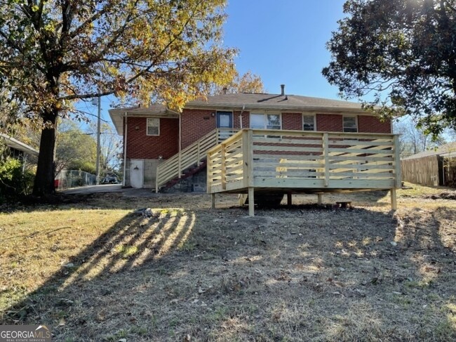 Building Photo - 864 Northview Dr
