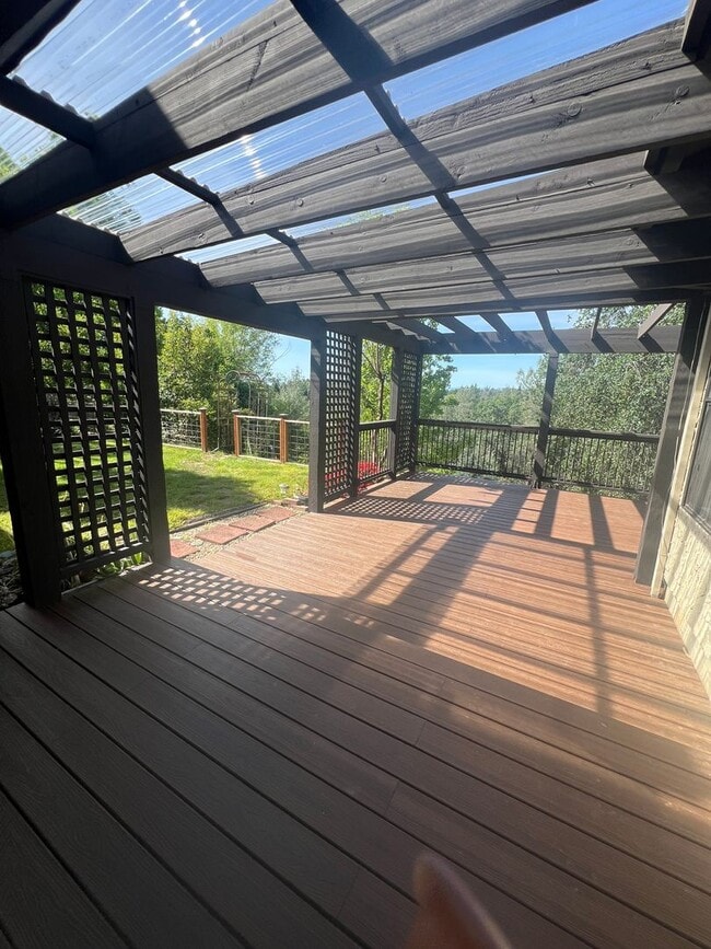 Building Photo - 4177 Villa Dr