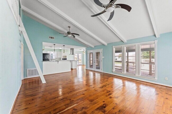Building Photo - 12 S Sandpiper