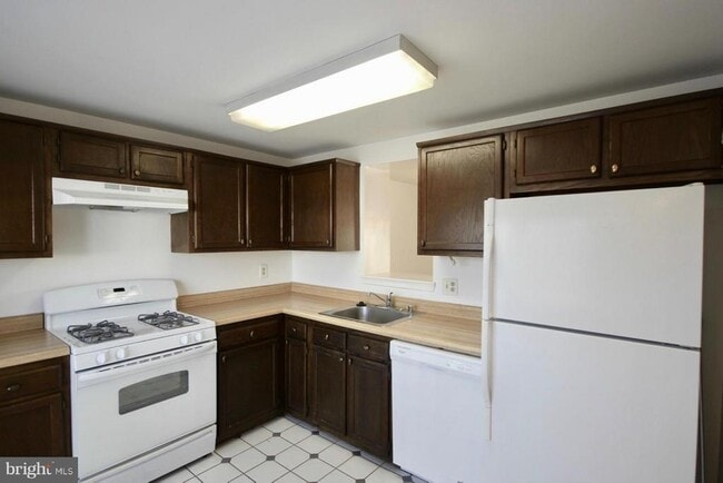 Building Photo - 14405 Black Horse Ct