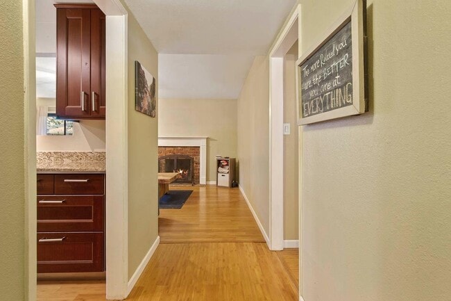 Building Photo - 1500 60th Ave