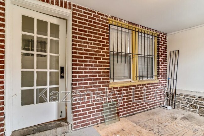 Building Photo - 4515 N Marvine St